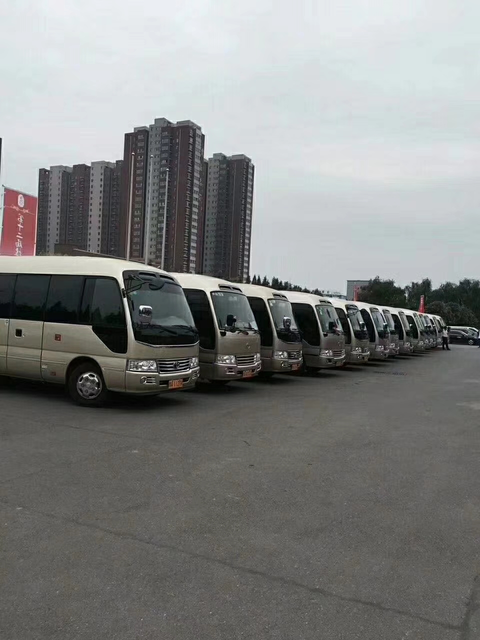 郑州丰田考斯特出租租赁就找郑州中原旅游大巴汽车出租 郑州丰田考斯特出租租赁就找郑州中原旅游大巴汽车出租